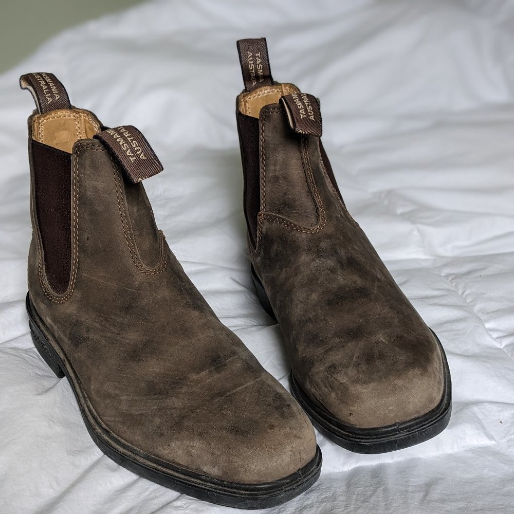 Blundstones rustic brown square toe AU size 6
